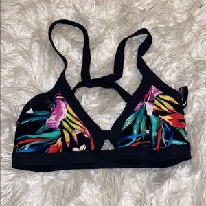 Super cute Hurley tropical bathing suit top !